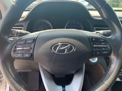 Used 2020 Hyundai Elantra Limited w/ Cargo Package (C1) FWD image 14