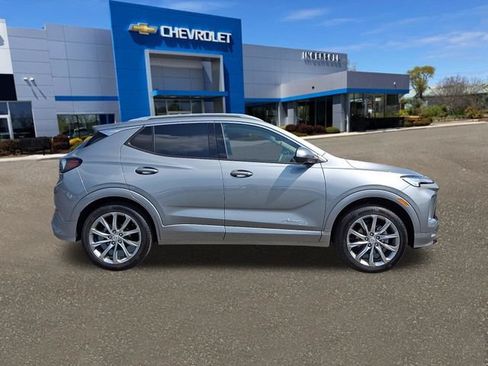 Used 2026 Buick Encore GX Avenir w/ Avenir Technology Package AWD/4WD image 27