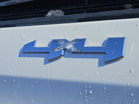 Certified 2024 GMC Sierra 1500 Pro w/ Pro Value Package image 8