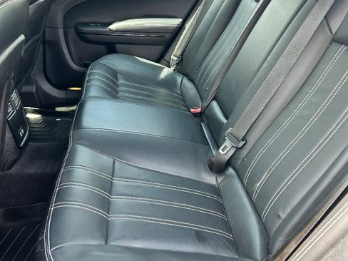 Used 2016 Chrysler 300 S AWD/4WD image 8