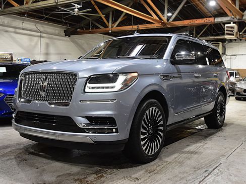 Used 2018 Lincoln Navigator Black Label w/ Cargo Package image 6