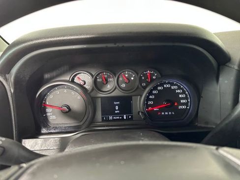 Used 2023 Chevrolet Silverado 1500 Custom image 16
