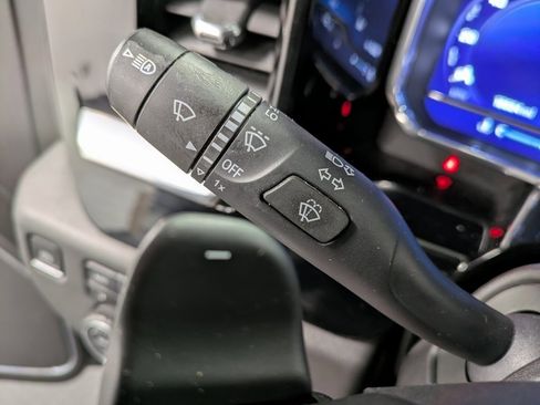 Used 2022 Chevrolet Silverado 1500 LT Trail Boss w/ LT Trail Boss Premium Package image 18