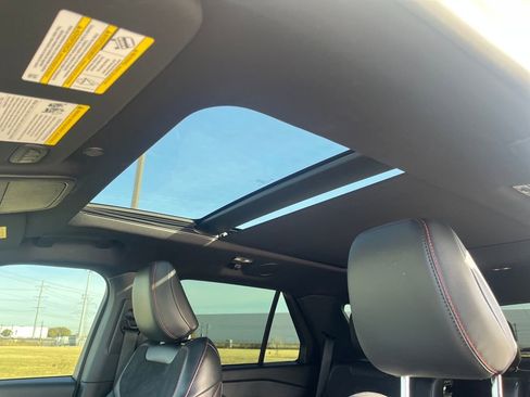 Used 2025 Ford Explorer ST w/ Sun And Sound Package image 24