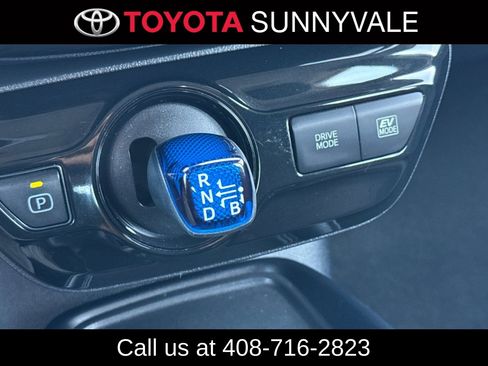 Used 2022 Toyota Prius LE image 25