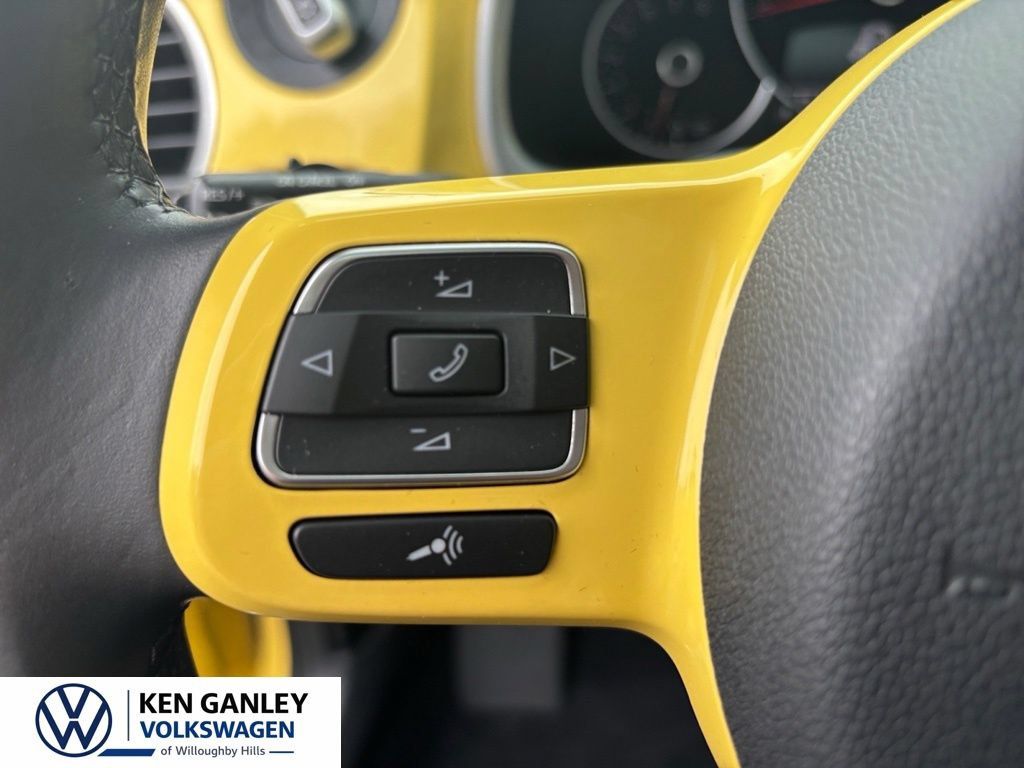 Used 2012 Volkswagen Beetle 2.5 FWD image 21