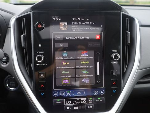 Used 2024 Subaru Crosstrek 2.0i Premium image 32