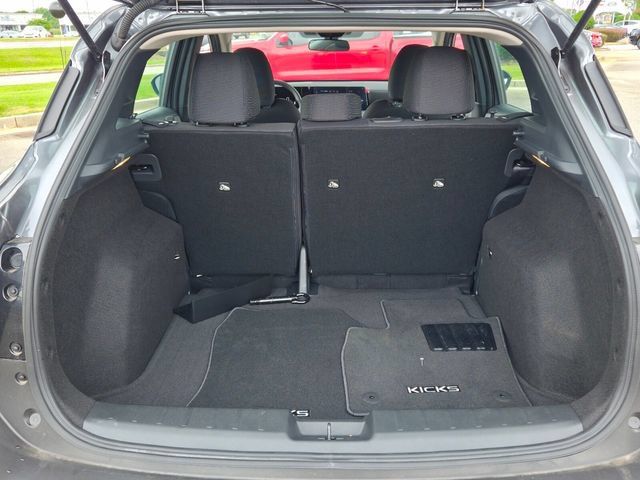 Used 2026 Nissan Kicks S FWD image 12