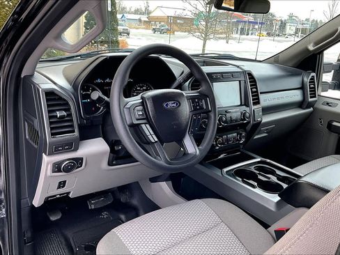 Used 2020 Ford F250 XLT w/ XLT Premium Package image 17