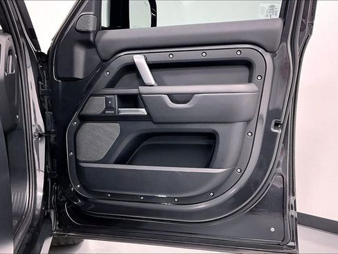 Used 2024 Land Rover Defender 110 Carpathian Edition image 23