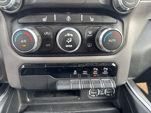 Used 2021 RAM 1500 Big Horn AWD/4WD image 18