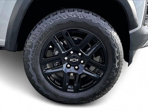 Used 2023 Chevrolet Colorado Trail Boss w/ Technology Package image 32
