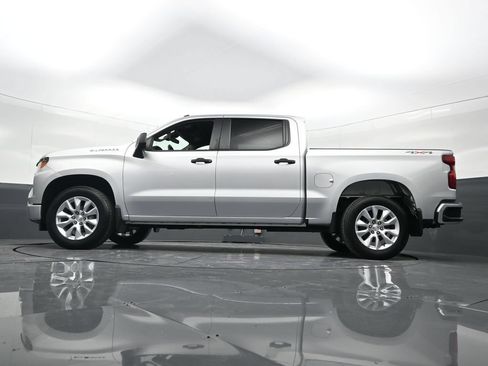 Used 2022 Chevrolet Silverado 1500 Custom AWD/4WD image 26