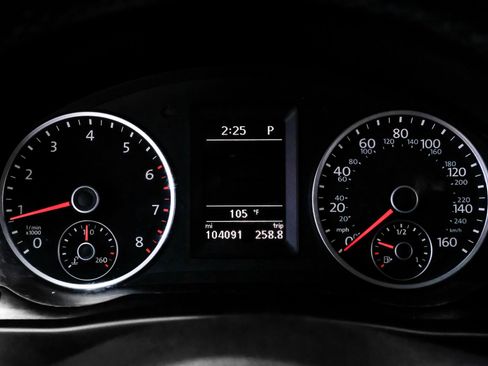 Used 2017 Volkswagen Tiguan S FWD image 20