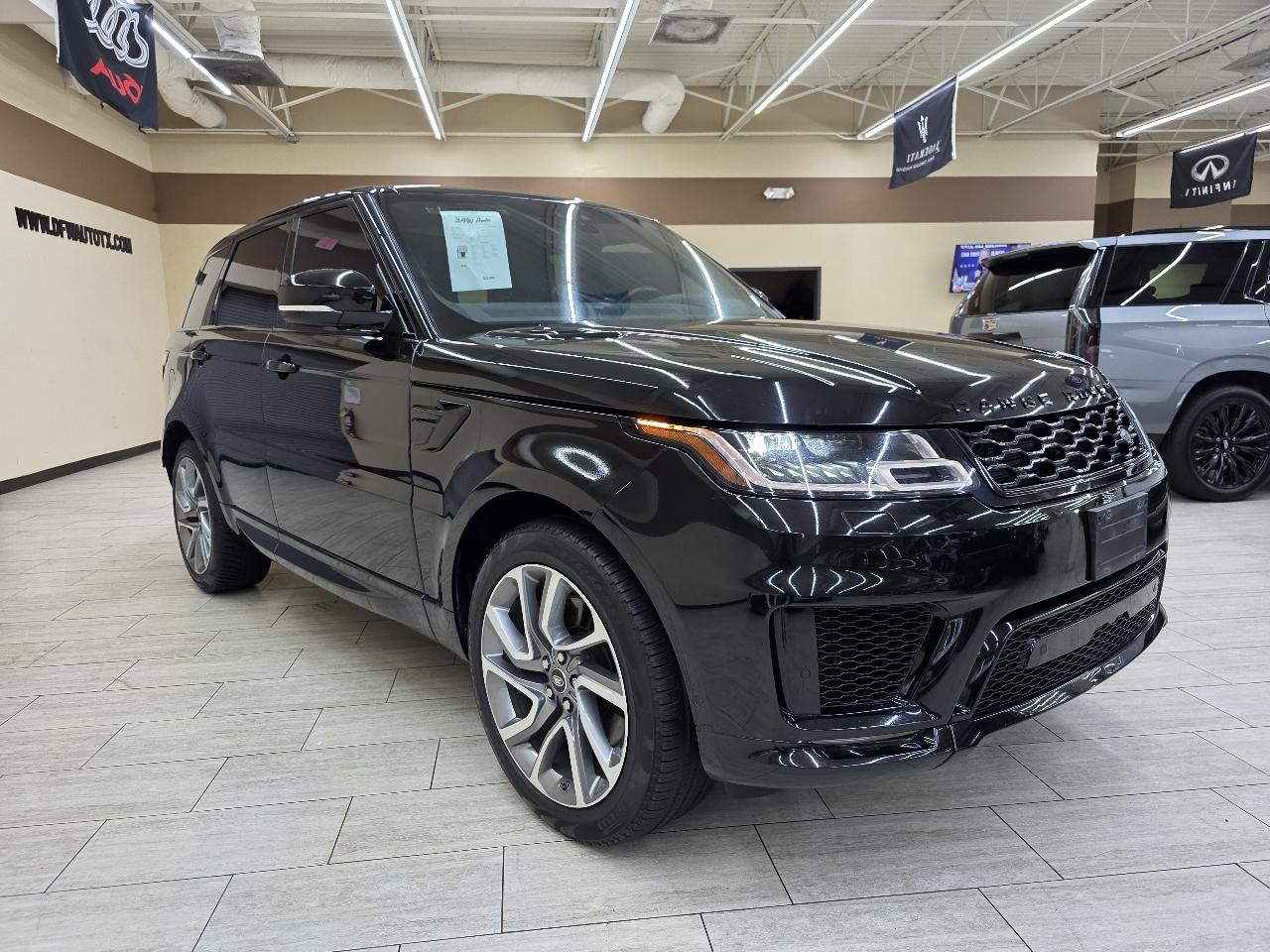 Used 2019 Land Rover Range Rover Sport HSE Dynamic AWD/4WD image 4