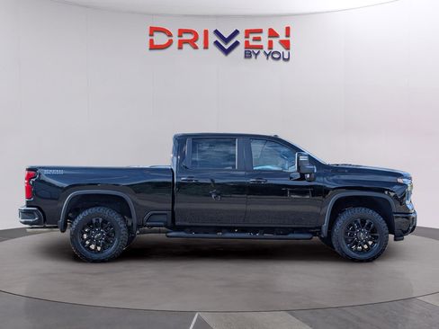 New 2026 Chevrolet Silverado 2500 LT w/ Trail Boss Package AWD/4WD image 7