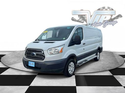 Used 2017 Ford Transit 250 130 Low Roof w/ Exterior Upgrade Package RWD image 4