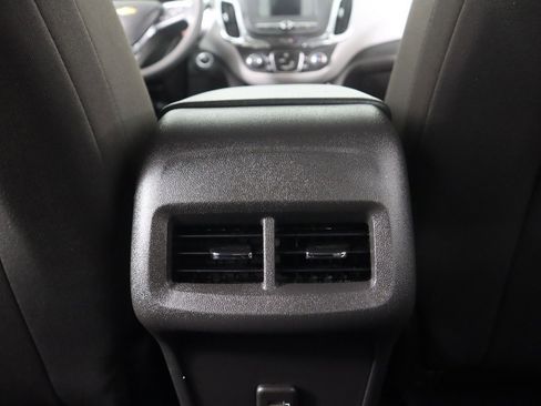 Used 2024 Chevrolet Equinox LS image 45