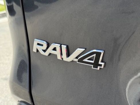 Used 2024 Toyota RAV4 XLE FWD image 10