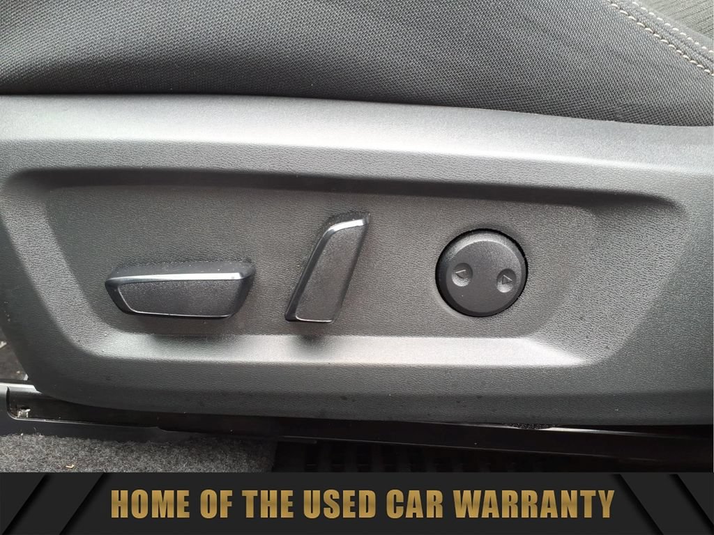Used 2023 Nissan Rogue SV AWD/4WD image 17