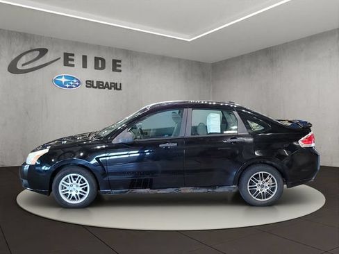 Used 2010 Ford Focus SE FWD image 9