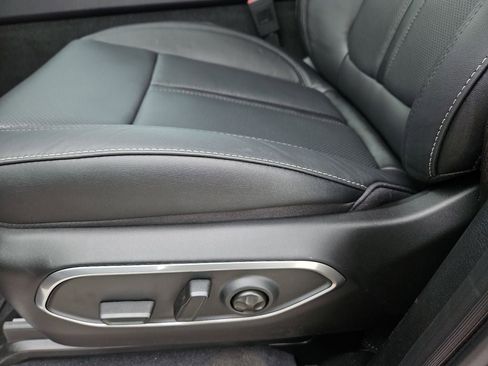 New 2026 Jeep Grand Wagoneer Limited image 23