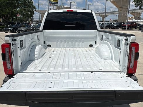 Used 2026 Ford F250 Platinum w/ Platinum Plus Package AWD/4WD image 24