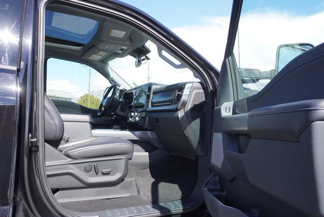 Used 2025 Ford F350 Lariat w/ Camper Package AWD/4WD image 22