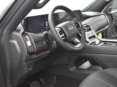 New 2026 Nissan Armada SL image 7