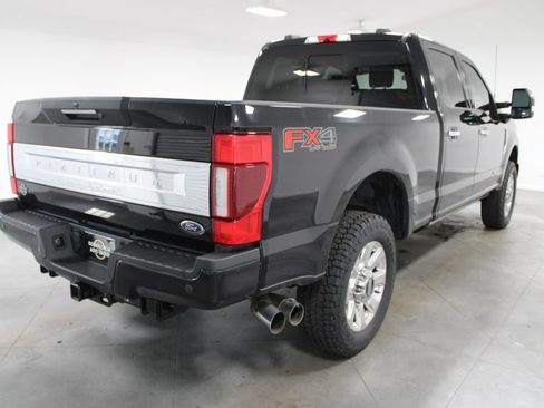 Used 2022 Ford F250 Platinum AWD/4WD image 9