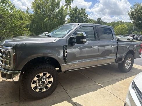 Used 2024 Ford F250 Lariat w/ Lariat Ultimate Package AWD/4WD image 1
