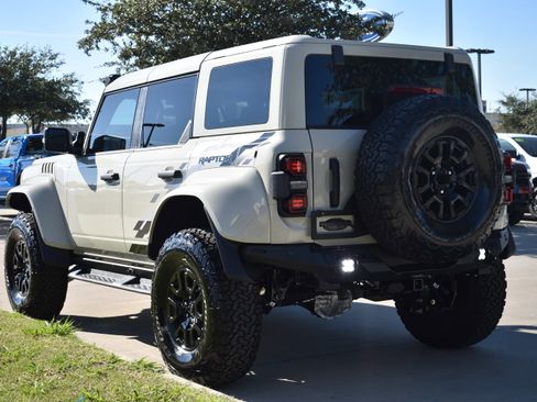New 2025 Ford Bronco Raptor image 5