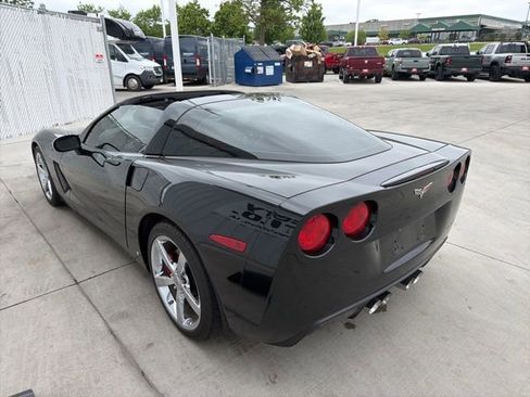 Used 2008 Chevrolet Corvette Coupe w/ Preferred Equipment Group RWD image 11