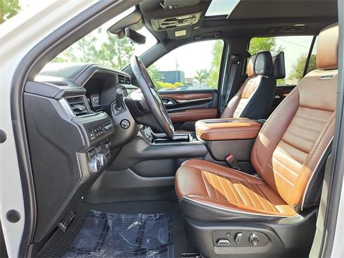 Certified 2023 GMC Yukon Denali Ultimate image 19