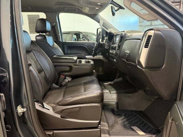Used 2019 Chevrolet Silverado 3500 LT w/ LT Convenience Package AWD/4WD image 17