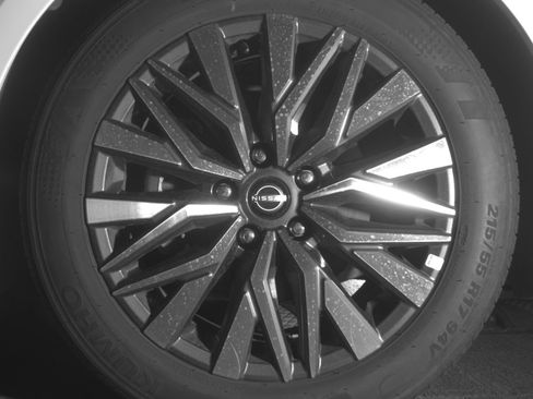 Used 2025 Nissan Altima 2.5 SV FWD image 12