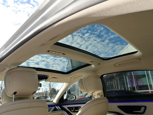 Used 2022 Mercedes-Benz S 580 4MATIC Sedan image 44