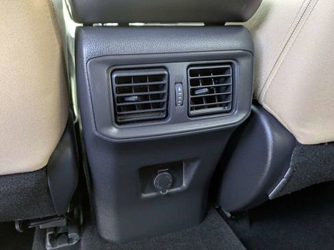 Used 2023 Toyota RAV4 LE AWD/4WD image 14