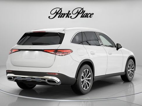 Used 2026 Mercedes-Benz GLC 300 4MATIC image 20