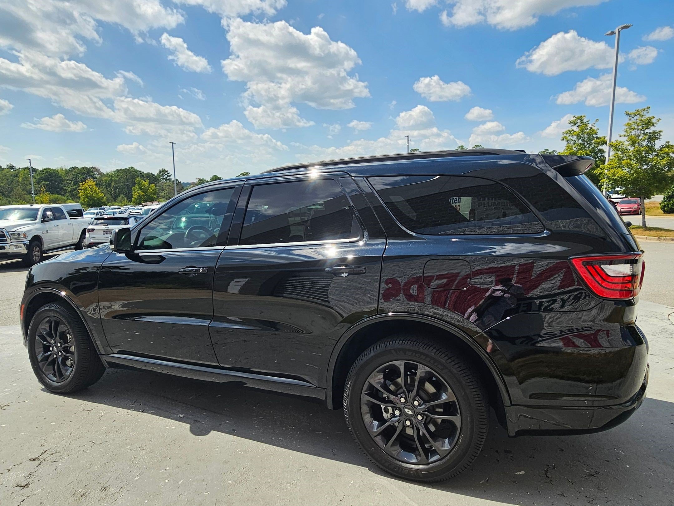 Used 2024 Dodge Durango GT AWD/4WD image 5