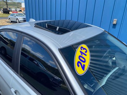 Used 2013 BMW 328i xDrive Sedan image 5