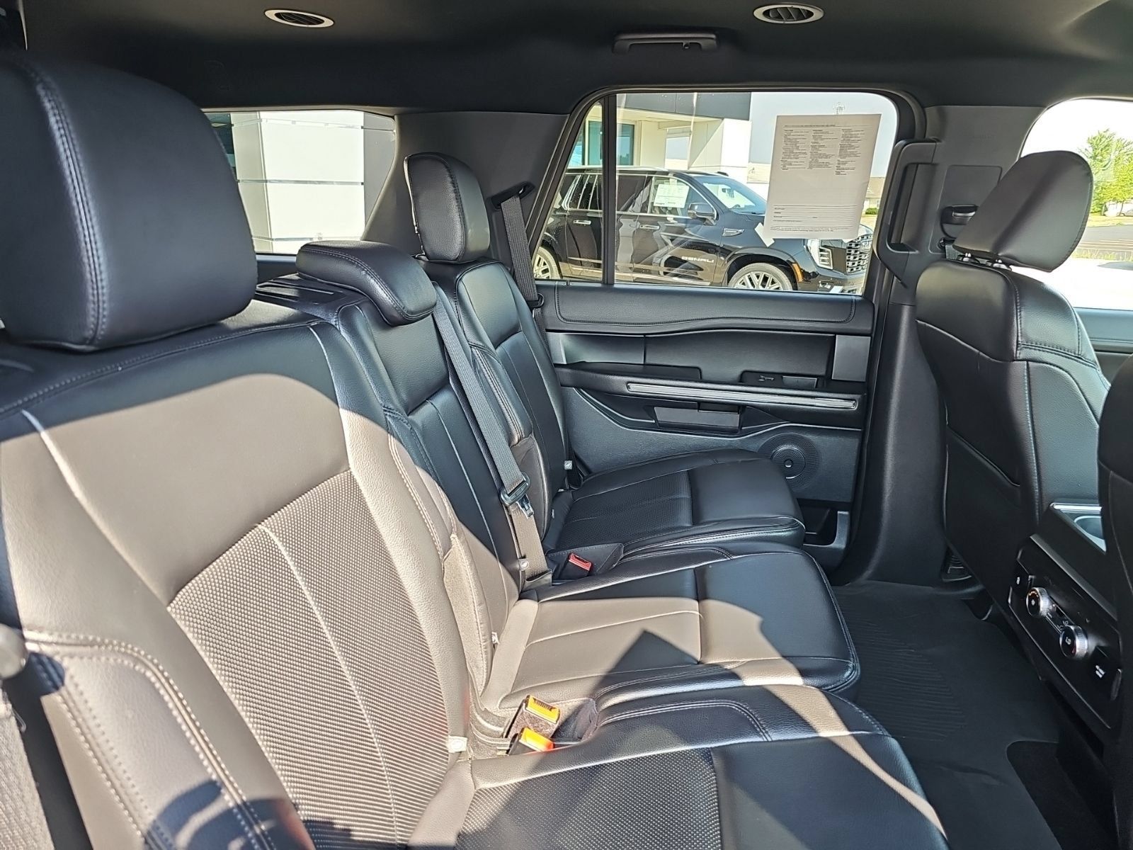 Used 2021 Ford Expedition XLT AWD/4WD image 29