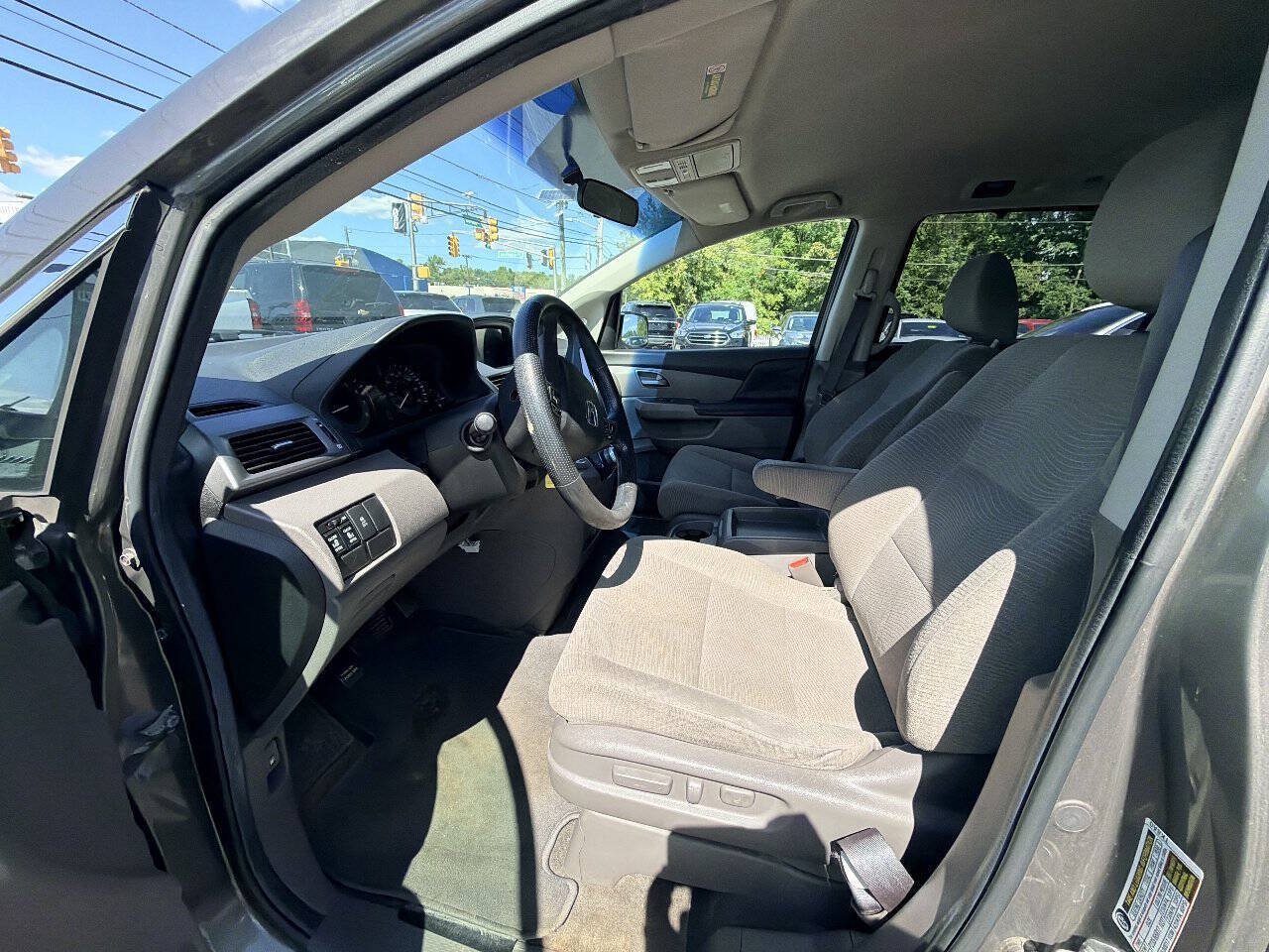 Used 2011 Honda Odyssey EX image 20