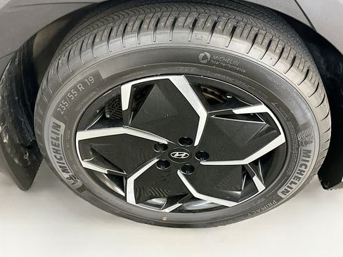 Used 2023 Hyundai Ioniq 5 SEL image 11