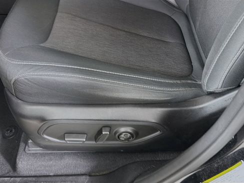 Used 2024 Jeep Grand Cherokee Laredo RWD image 21