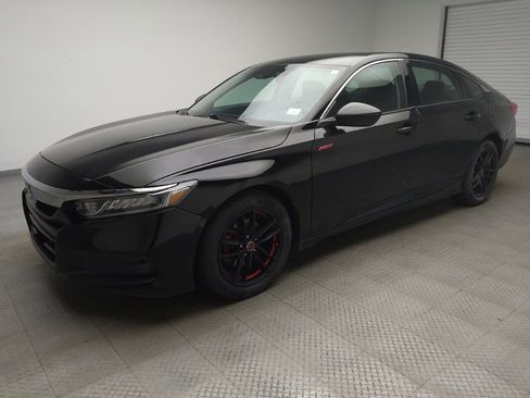 Used 2019 Honda Accord LX image 2