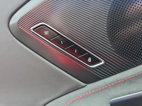 Used 2024 Chevrolet Corvette Stingray Premium Cpe w/ Z51 Performance Package RWD image 30