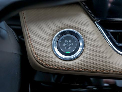 New 2026 Chevrolet Equinox ACTIV w/ Convenience Package III image 21