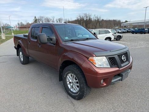 Used 2017 Nissan Frontier SV image 5