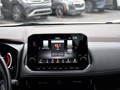 Used 2023 Nissan Rogue Platinum image 25